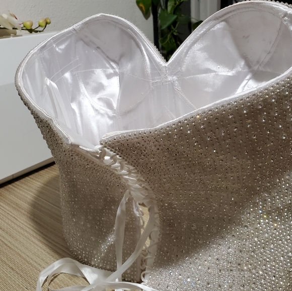 White Crystal Corset: Bust Size 36 Starline Brand - Picture 4 of 7